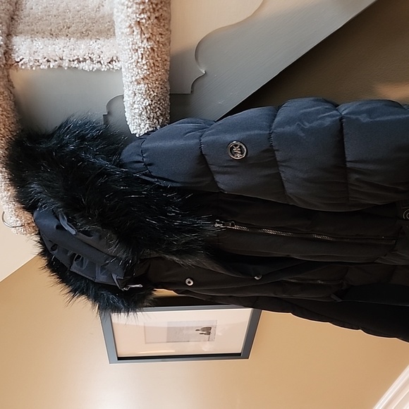 Michael Kors Black Quilted Belted Coat - Picture 4 of 4